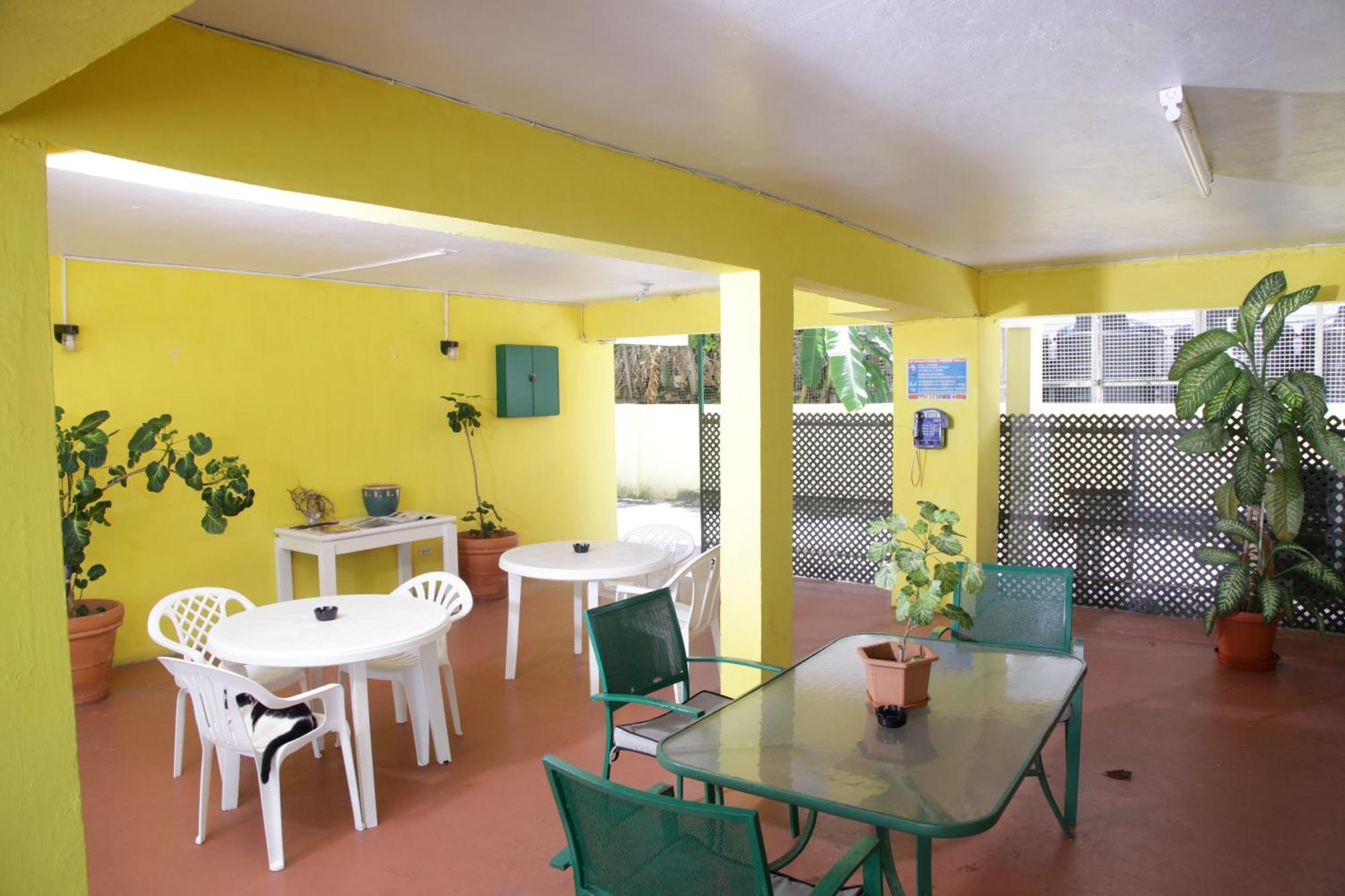קרייסט צ'רץ' Meridian Inn מראה חיצוני תמונה