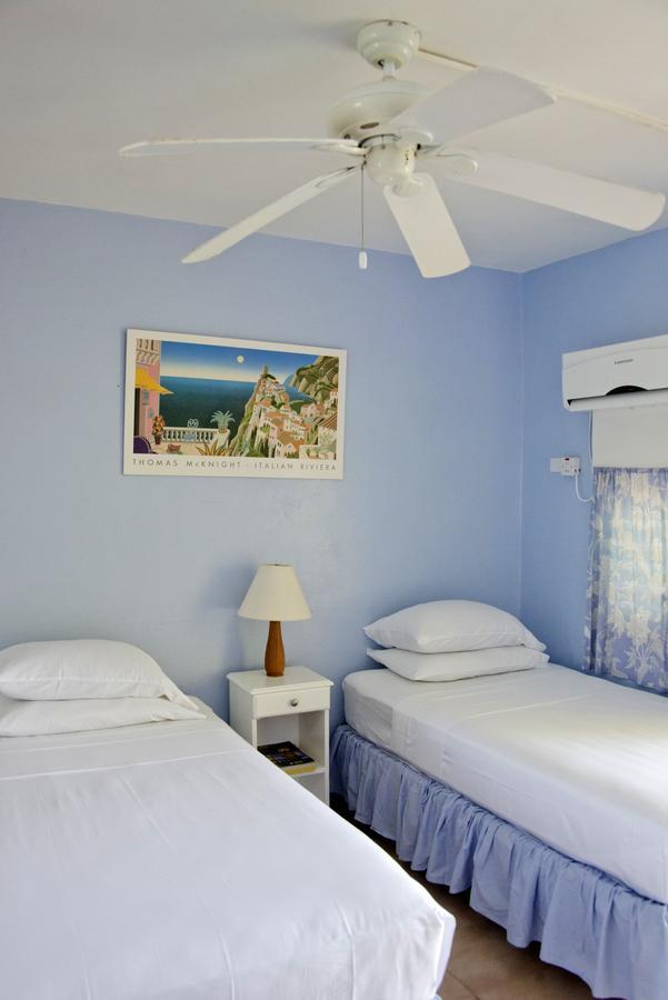 קרייסט צ'רץ' Meridian Inn מראה חיצוני תמונה