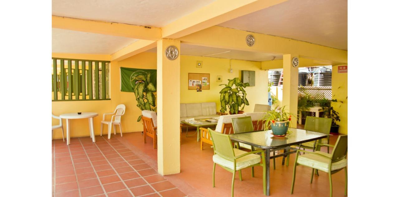 קרייסט צ'רץ' Meridian Inn מראה חיצוני תמונה