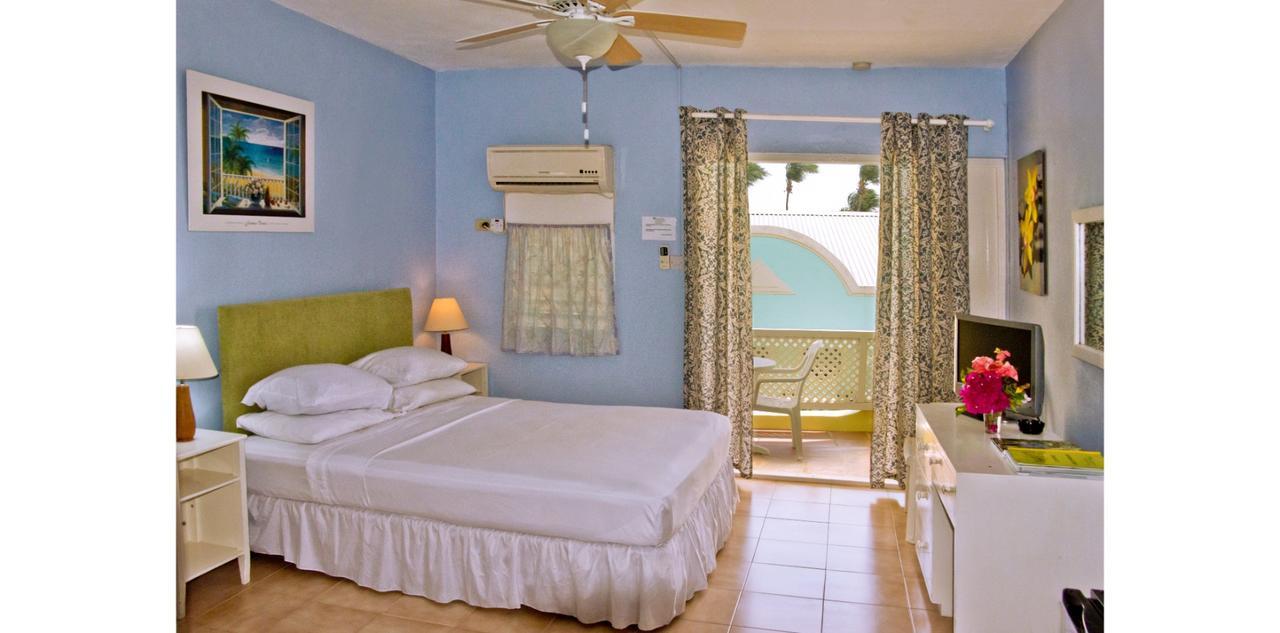 קרייסט צ'רץ' Meridian Inn מראה חיצוני תמונה