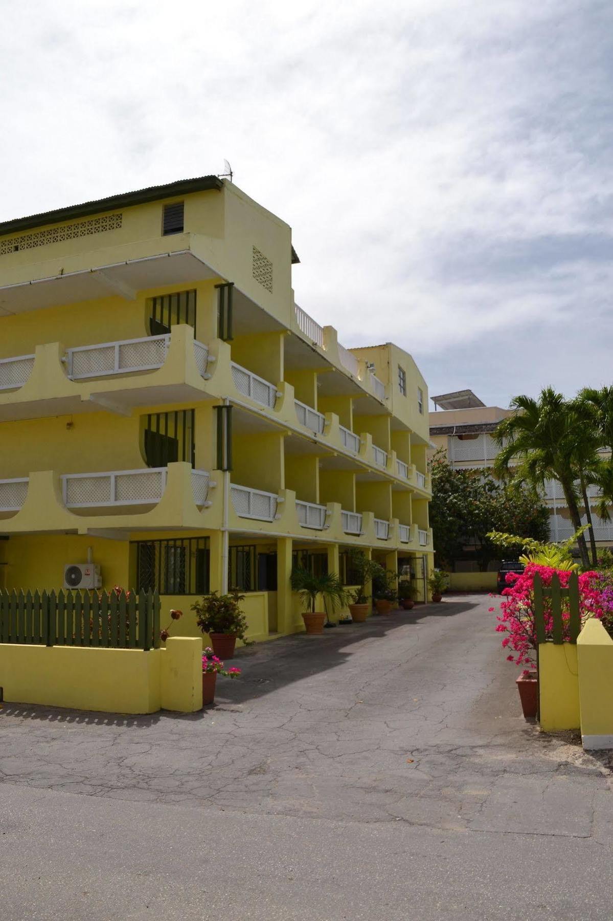 קרייסט צ'רץ' Meridian Inn מראה חיצוני תמונה